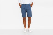 Load image into Gallery viewer, Levi&#39;s Commuter 504 Regular Straight Shorts